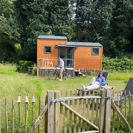 Joly Tiny House Hotel Оверайсе Екстериор снимка